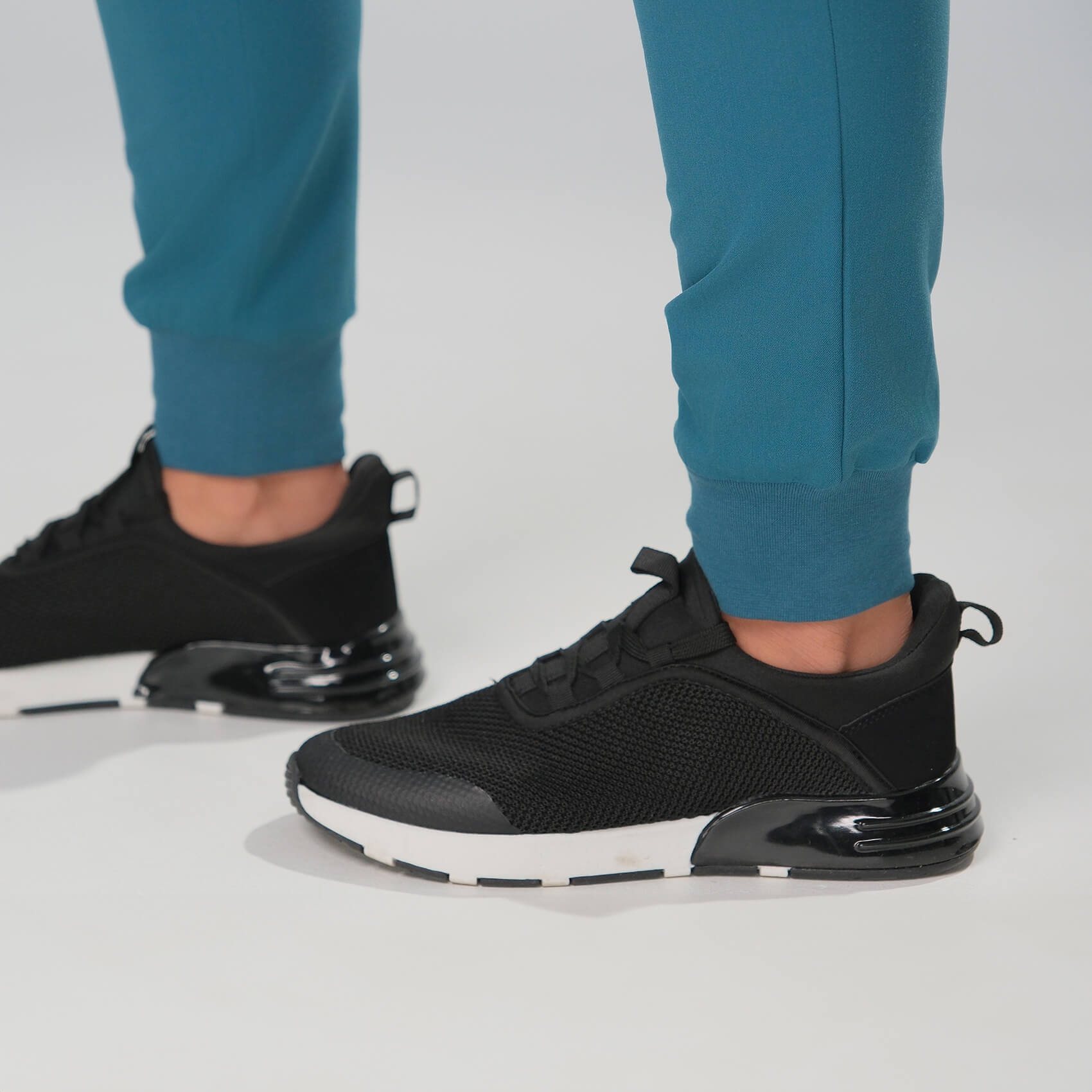 Women’s Scrub Joggers